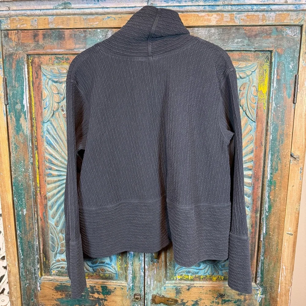 Lululemon oversized sweater turtleneck wide body M/L - Picture 6 of 6